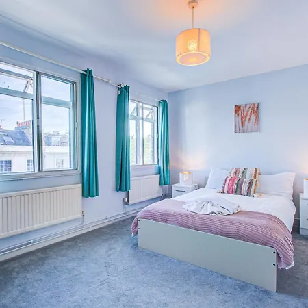 Victoria Family Apartment In Central London